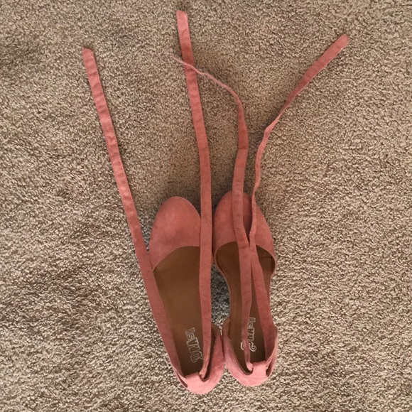 Pink ankle-tie wedges - Picture 2 of 4
